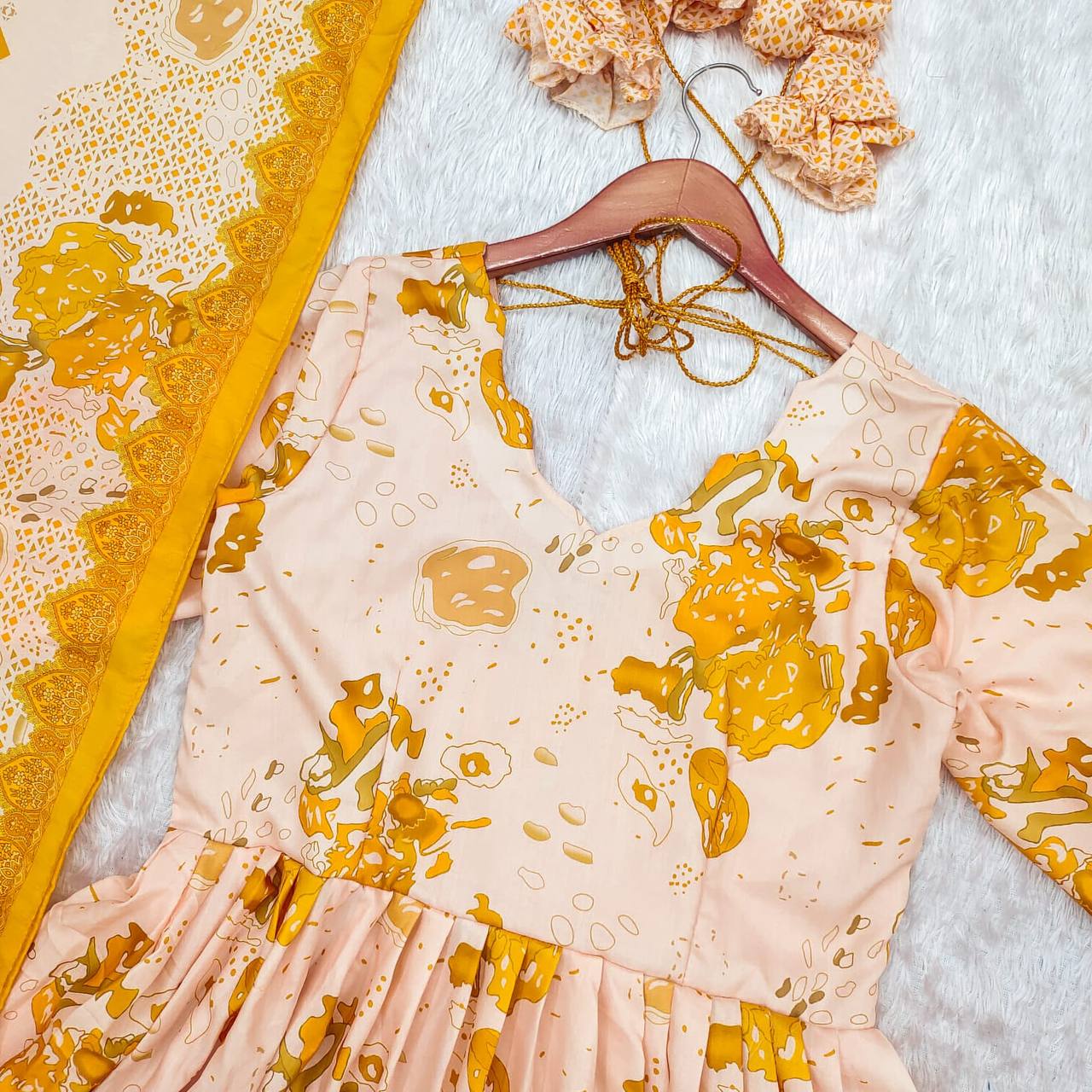 MANGO DELIGHT SUIT