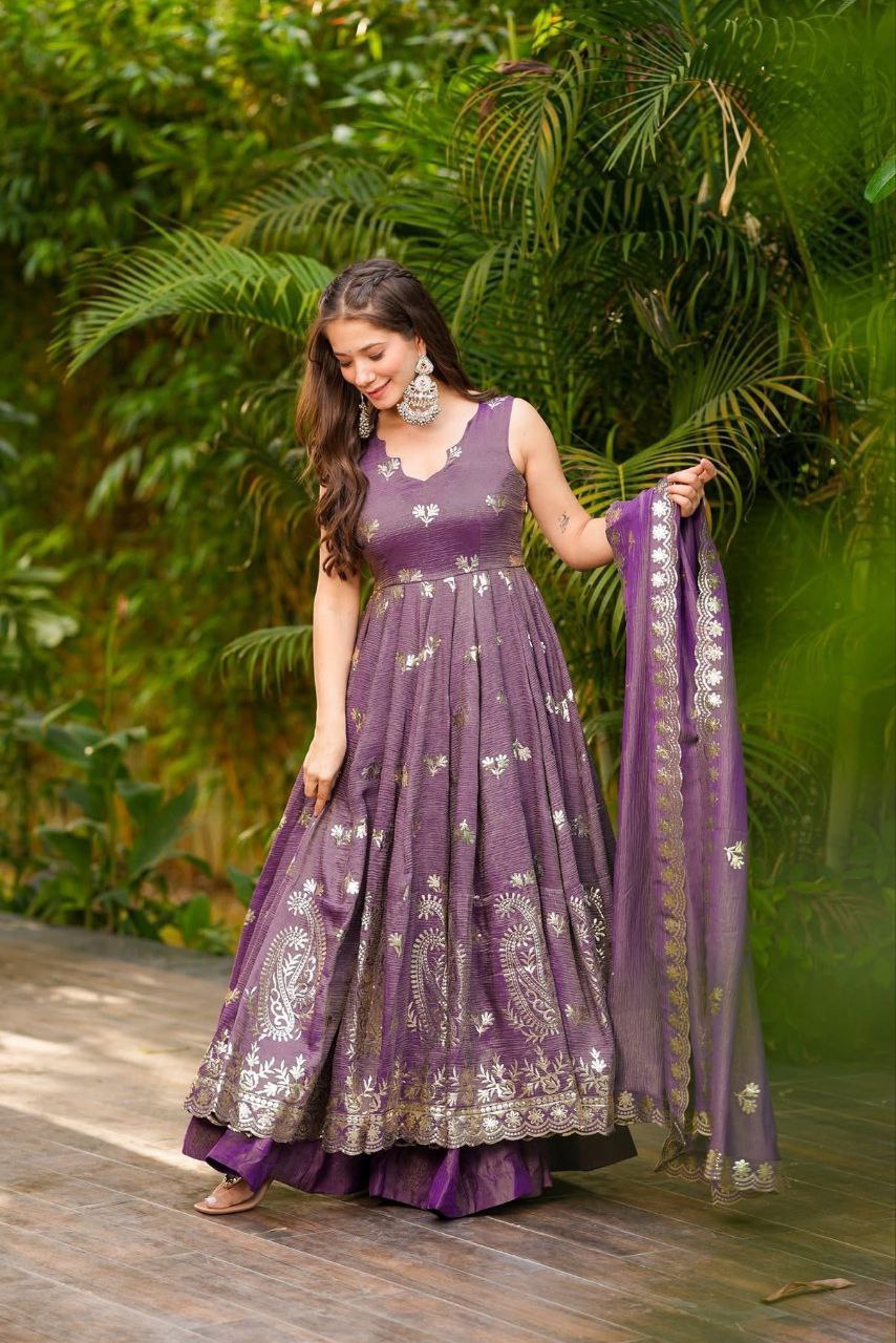 REGANZIA SUIT SET - Vedhika Fashion
