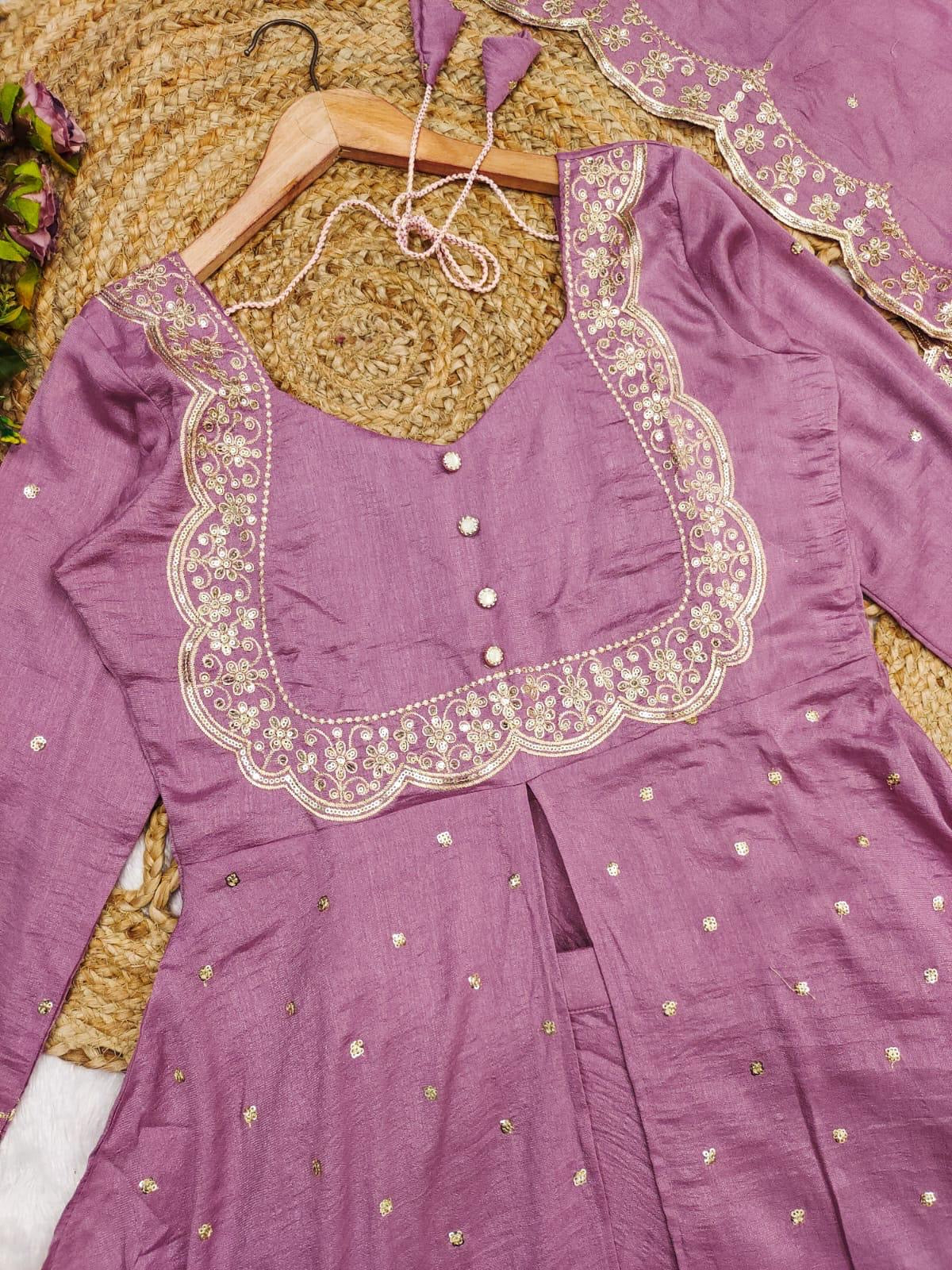 Vedhika pink suit