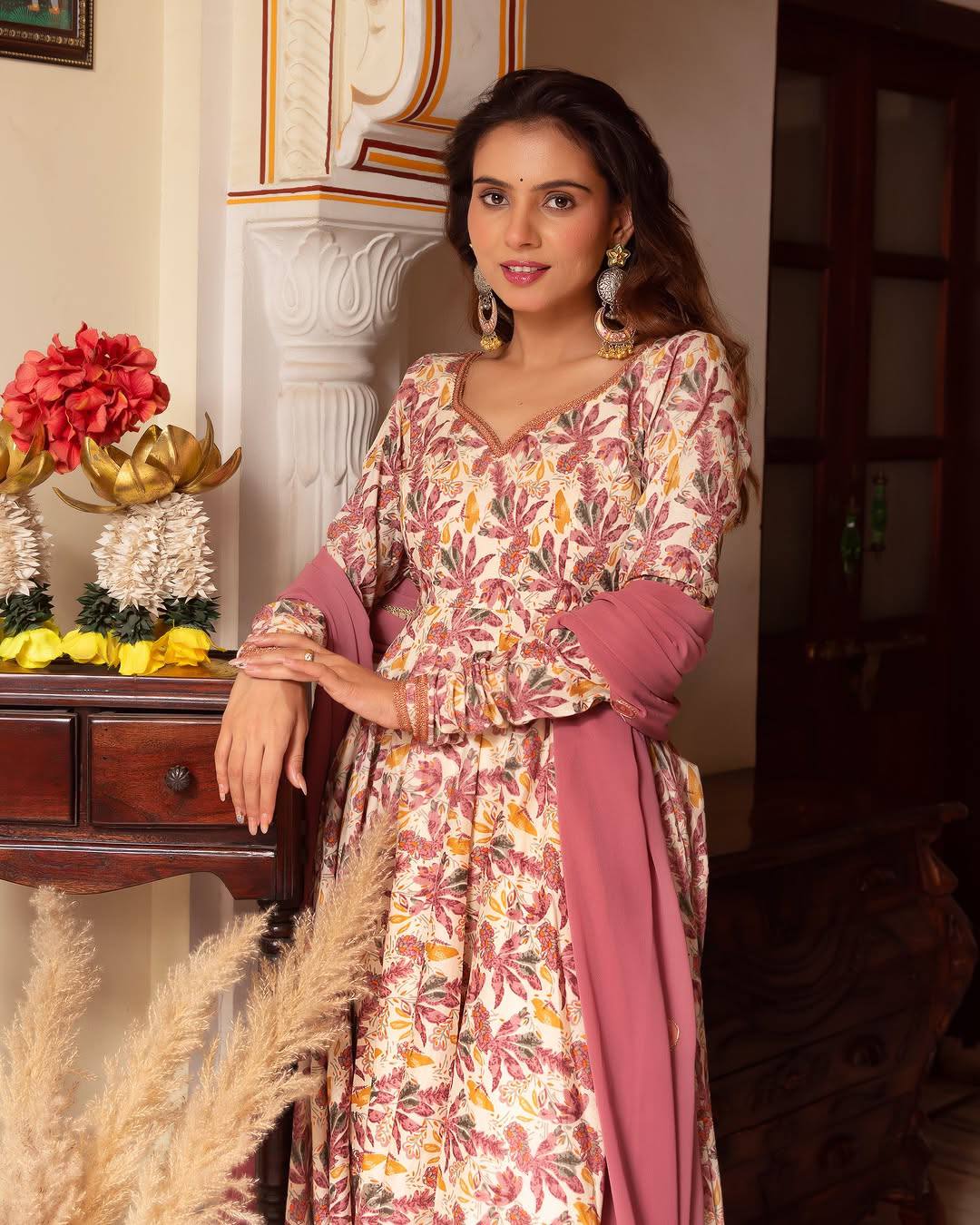 BHAVINA SUIT