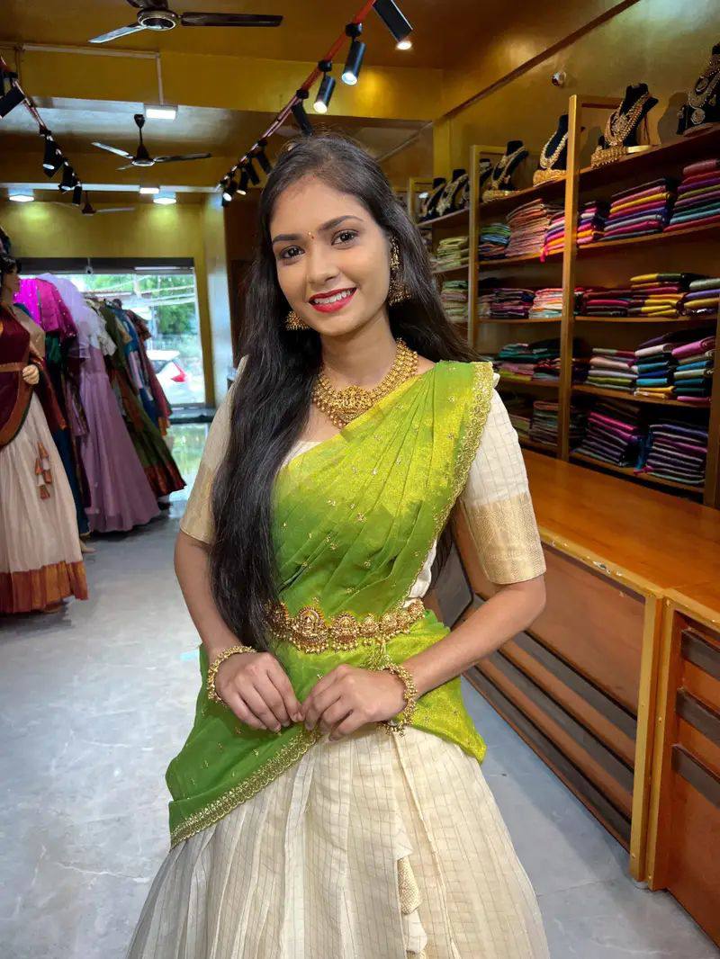 Swarnmukhi Green Lehenga