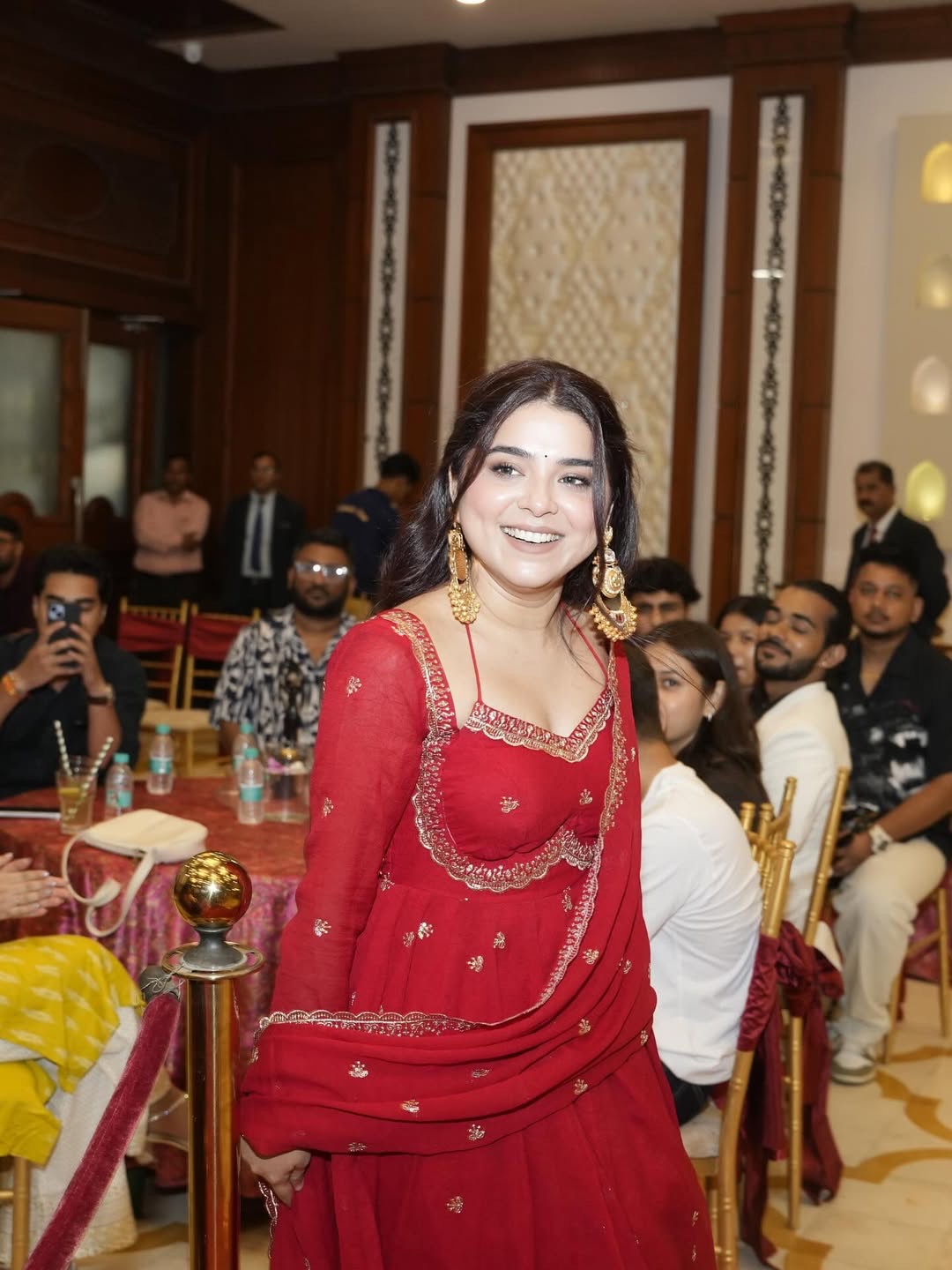 Gulnaar Grace Anarkali Set