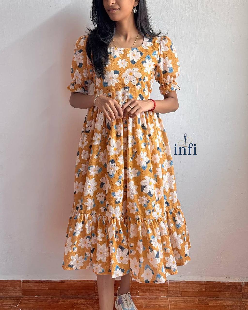 WHITE SUNFLOWER - Vedhika Fashion