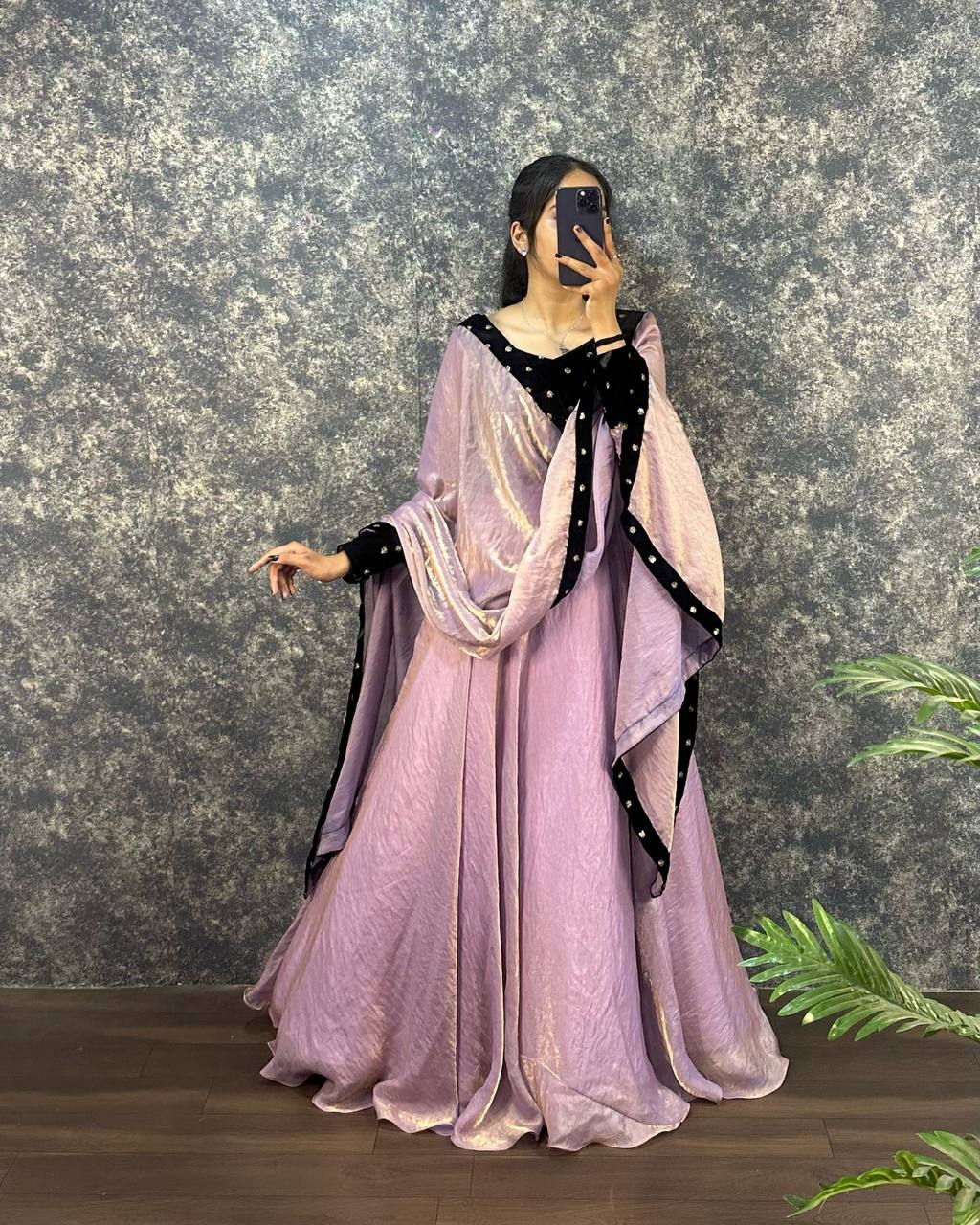 AKIRA LAVENDER