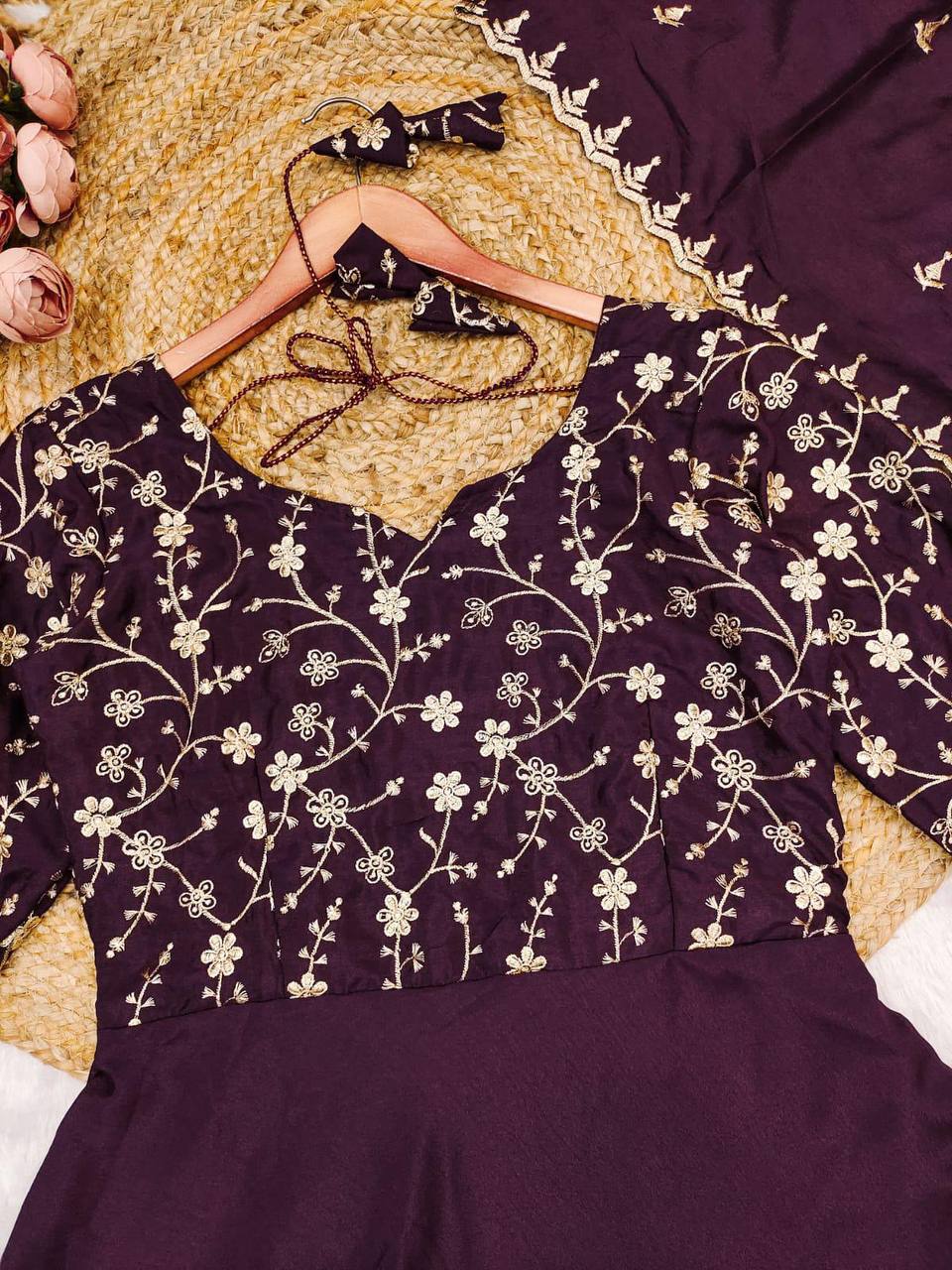 PARI ANARKALI - Vedhika Fashion