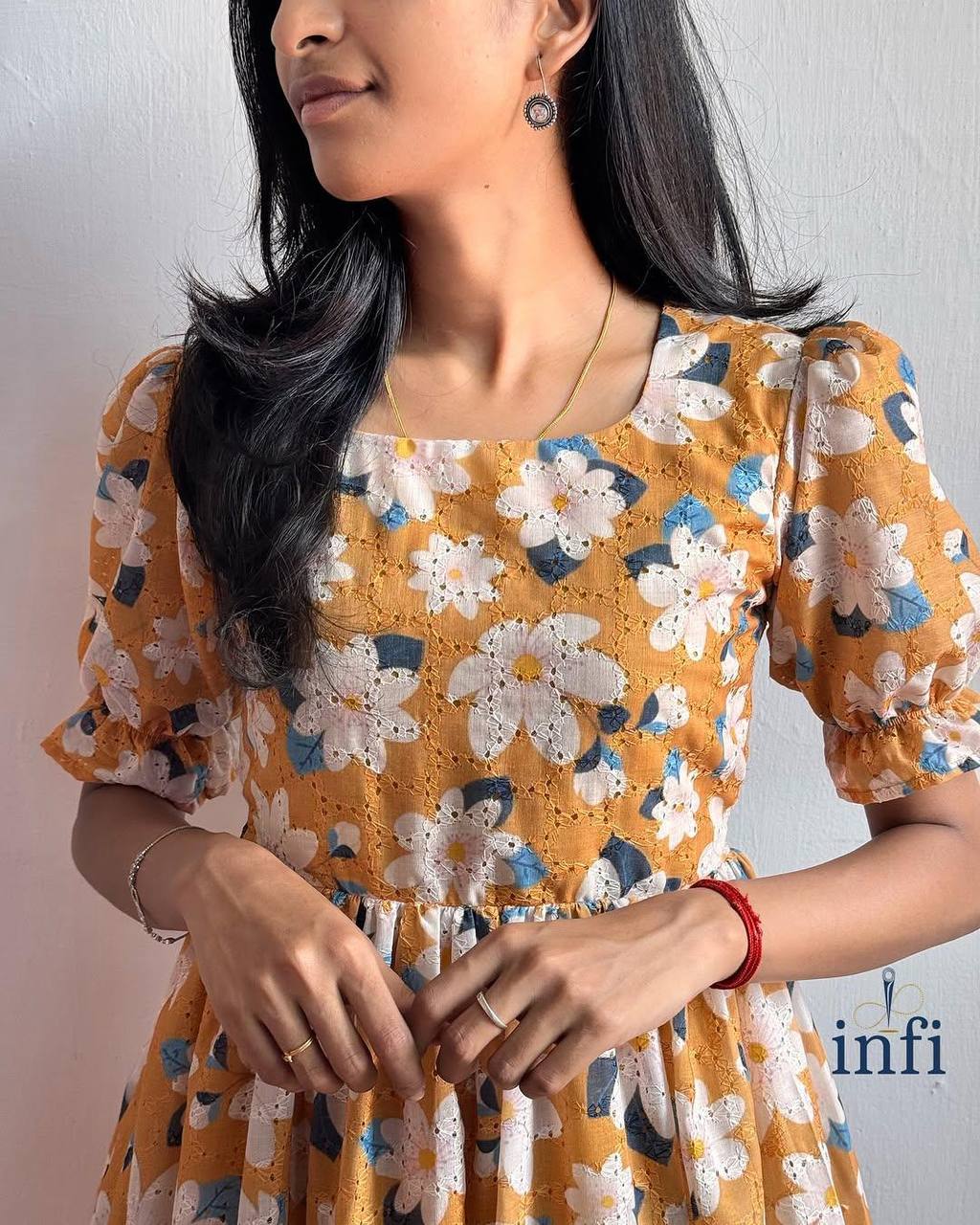 WHITE SUNFLOWER - Vedhika Fashion