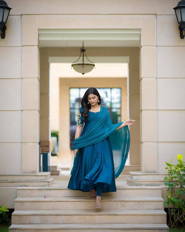 MOR PANKH ANARKALI