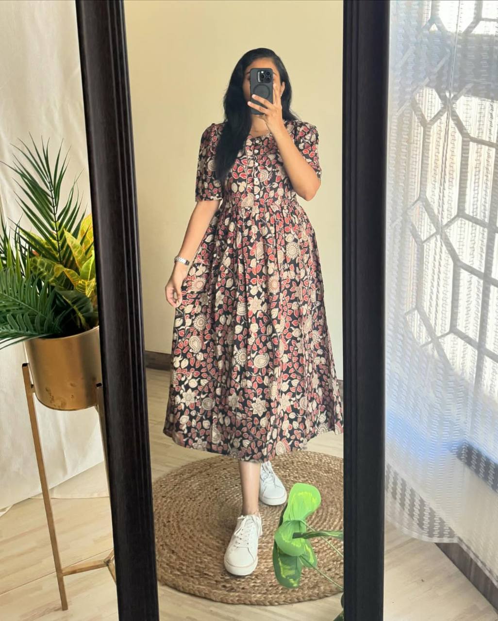BLACK AND RED KALAMKARI - Vedhika Fashion