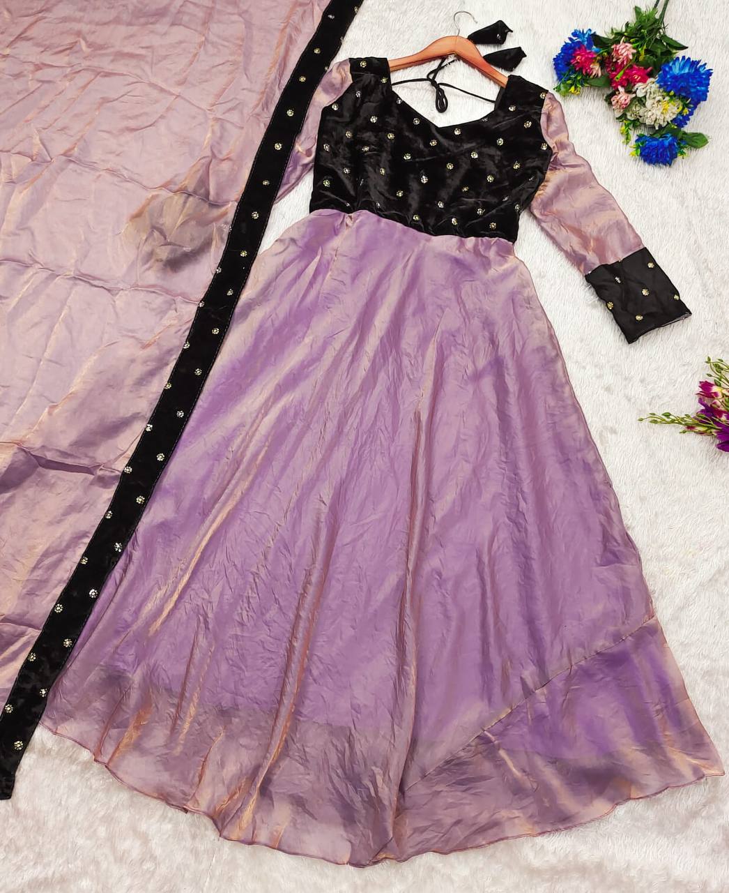 AKIRA LAVENDER