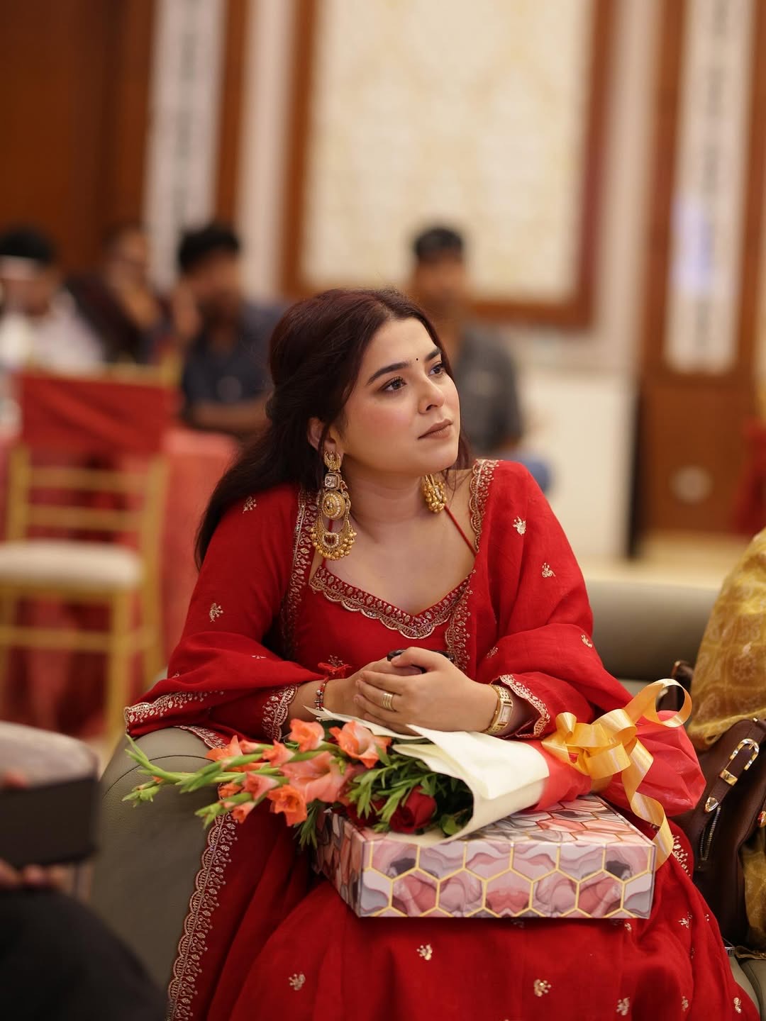 Gulnaar Grace Anarkali Set