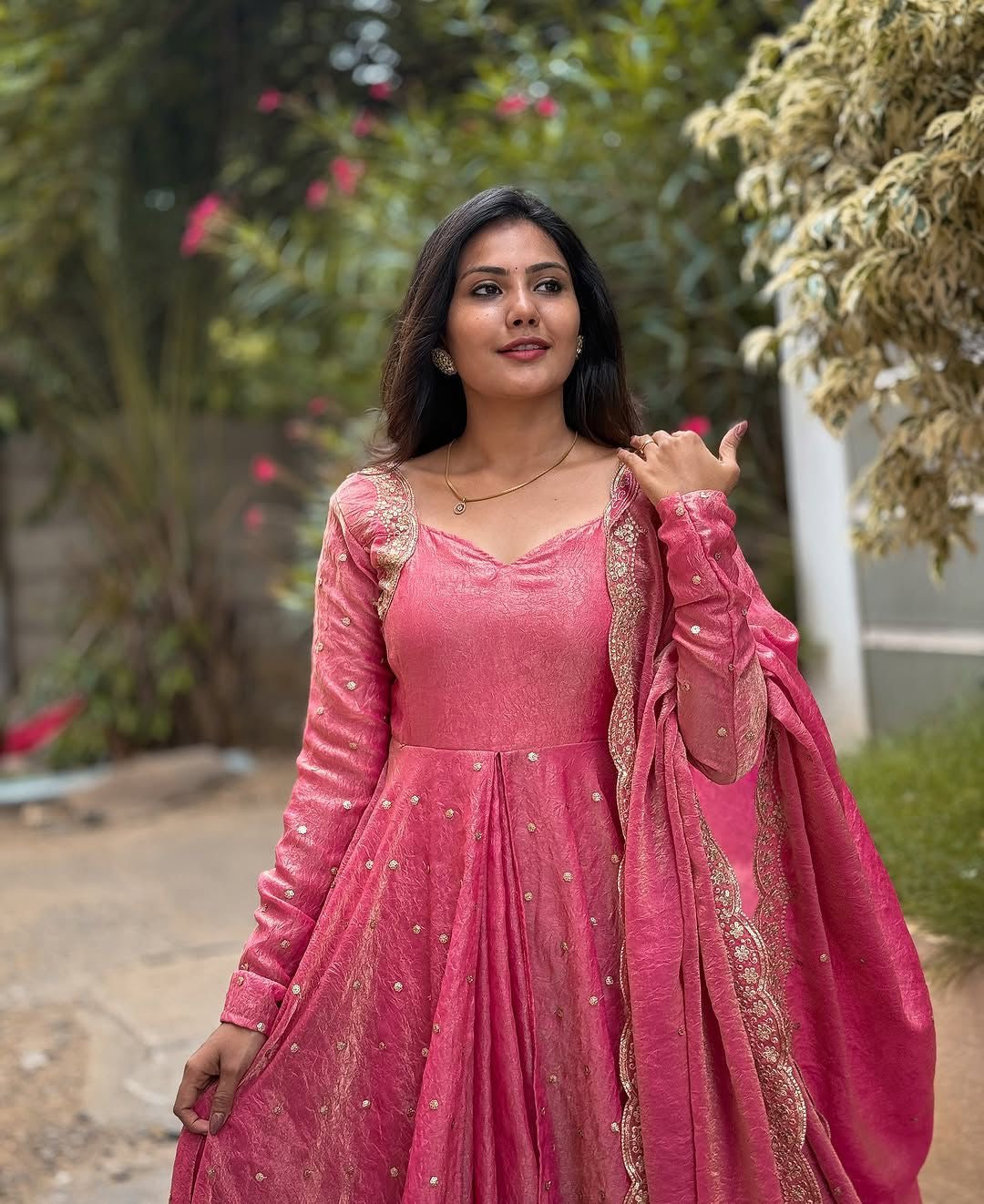 Ditya pich suit