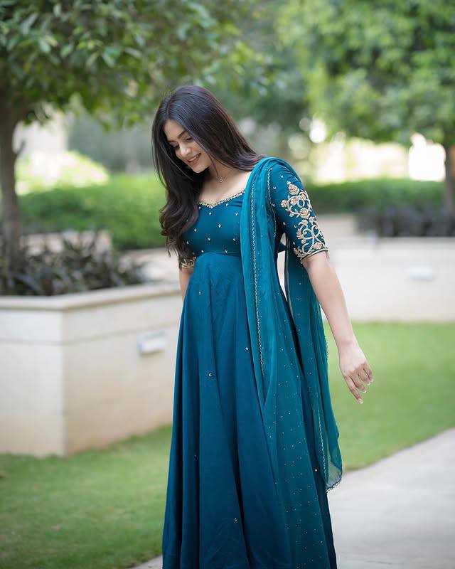 MOR PANKH ANARKALI