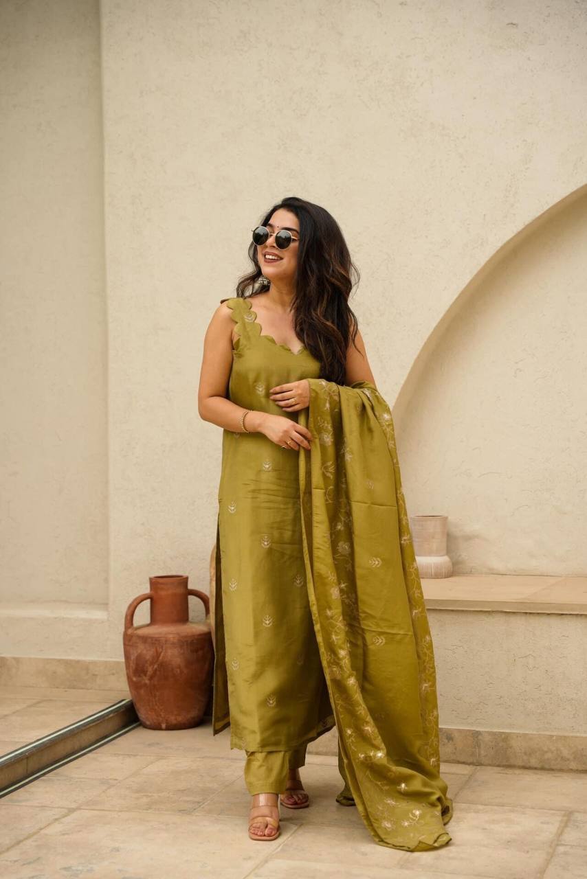 Radiance green suit - Vedhika Fashion