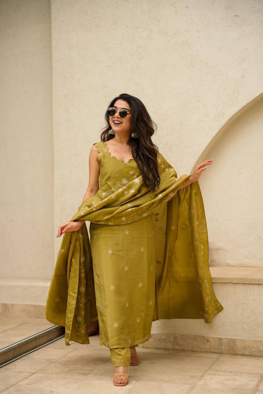 Radiance green suit - Vedhika Fashion