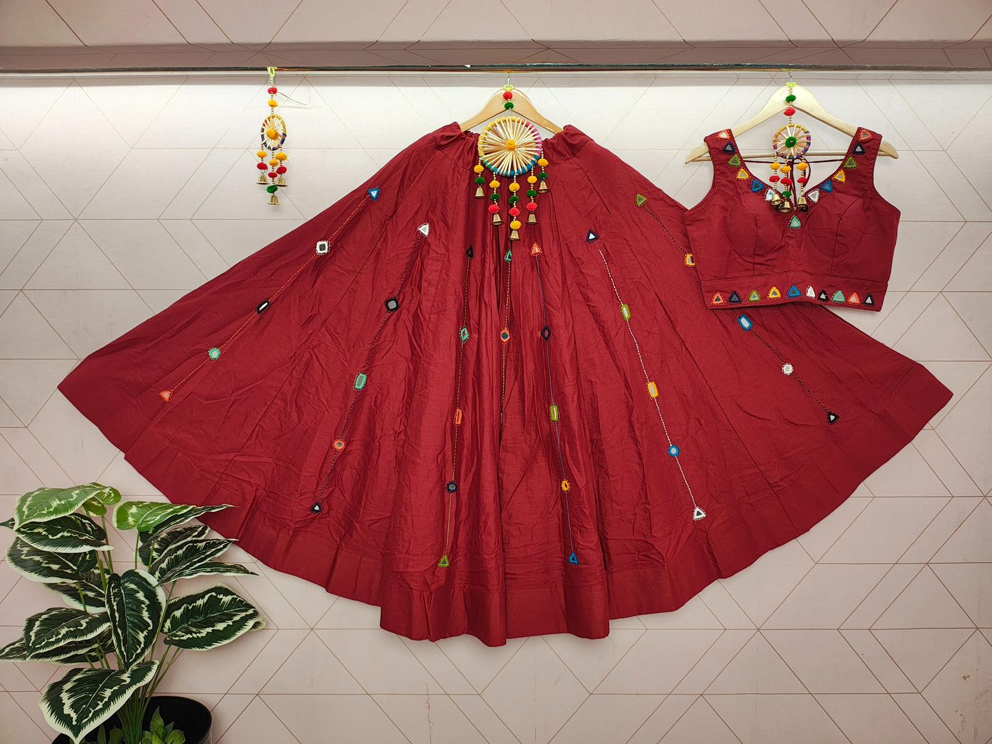 GAMTHI BHARAT NAVARATRI LEHENGA - Vedhika Fashion
