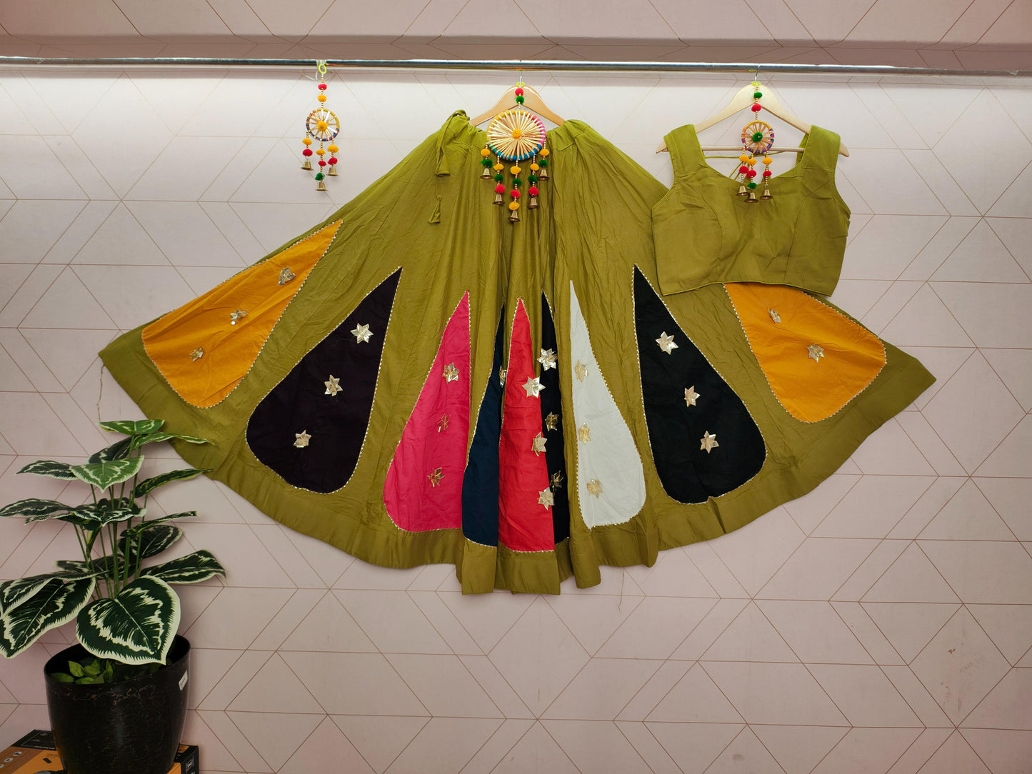 Tilak PRINT LEHENGA - Vedhika Fashion