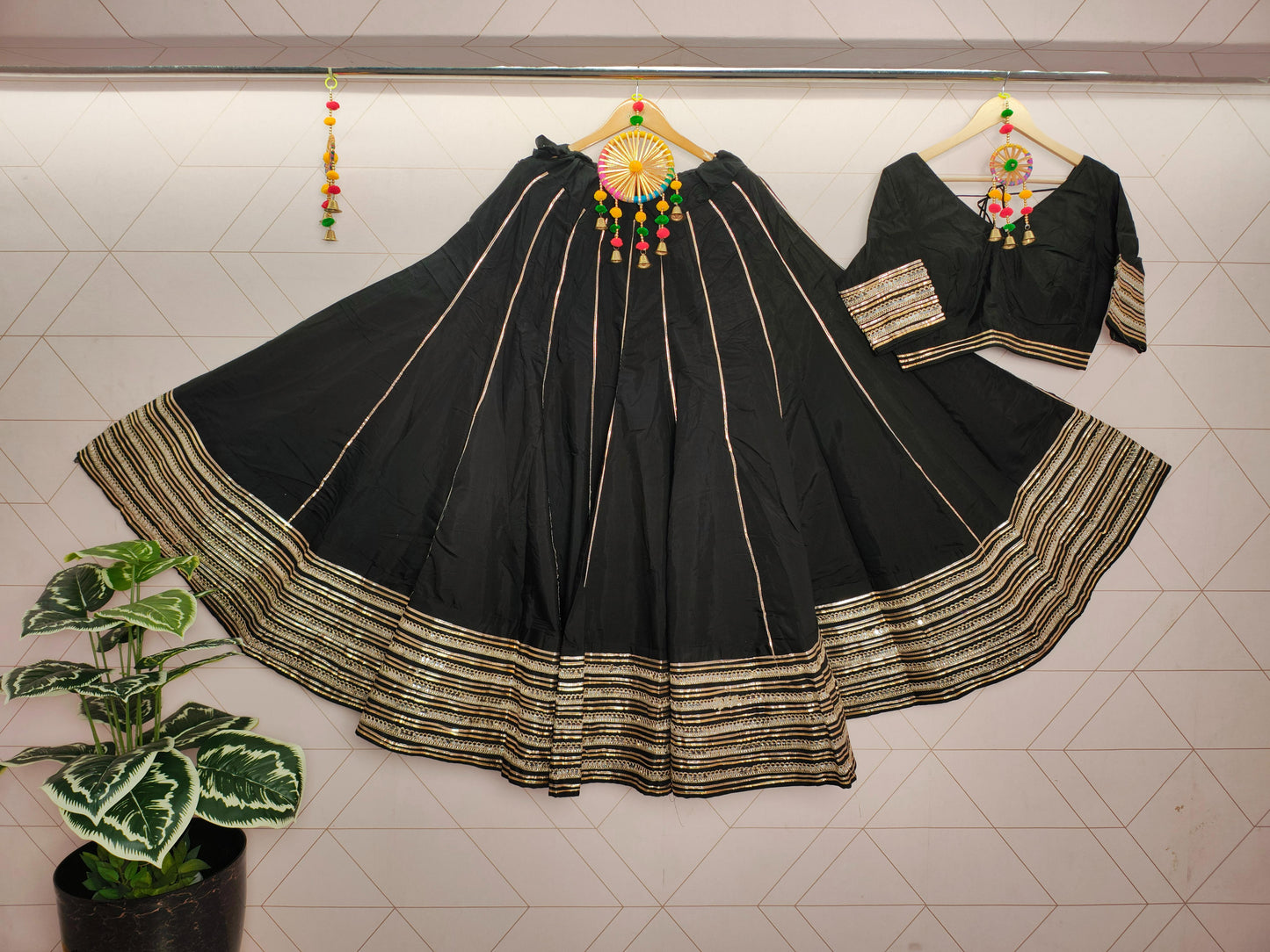 ZANKHI NAVARATRI LEHENGA - Vedhika Fashion