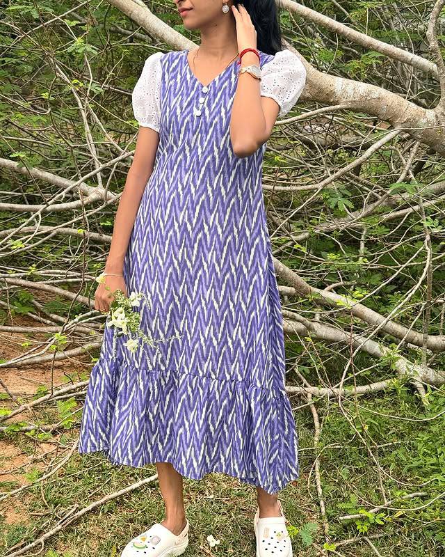WAVE IKKAT - Vedhika Fashion