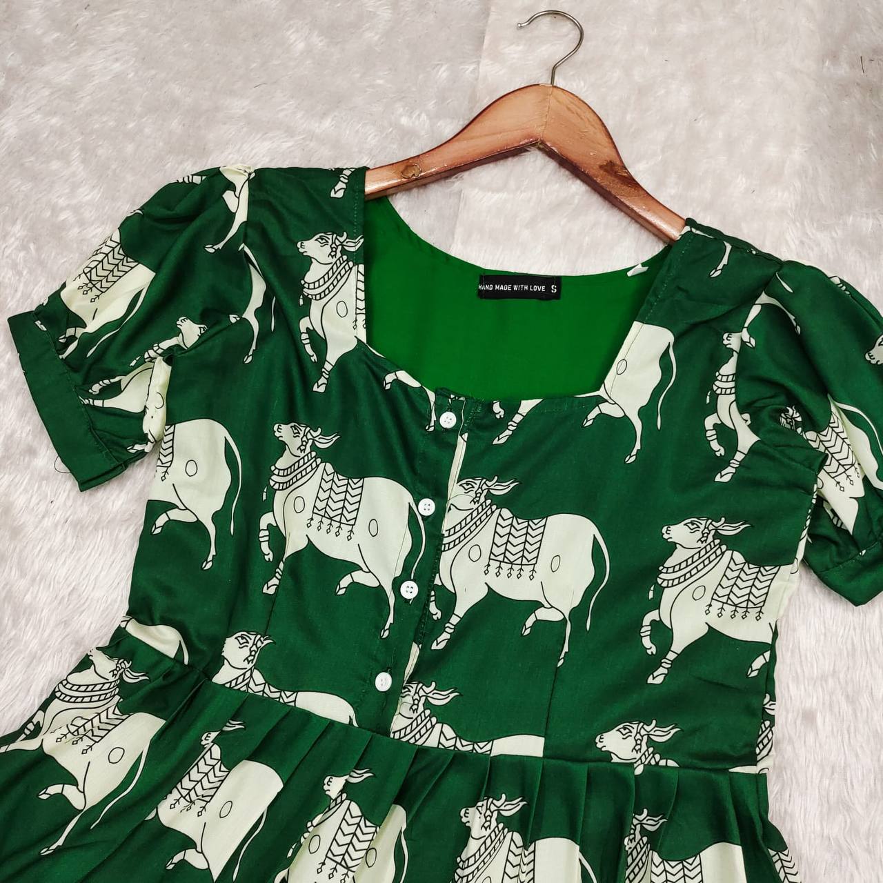 COW GREEN - Vedhika Fashion
