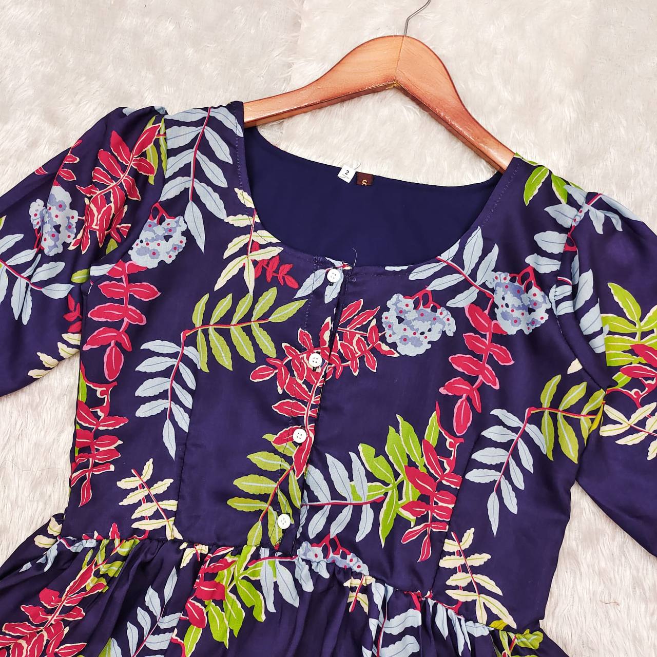 BLUE LEAF RAY - Vedhika Fashion