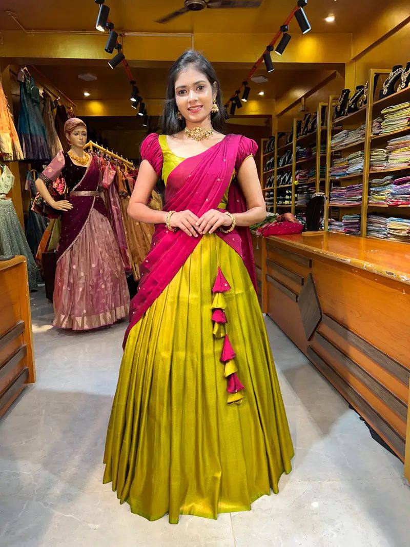Indriya Rani Lehenga
