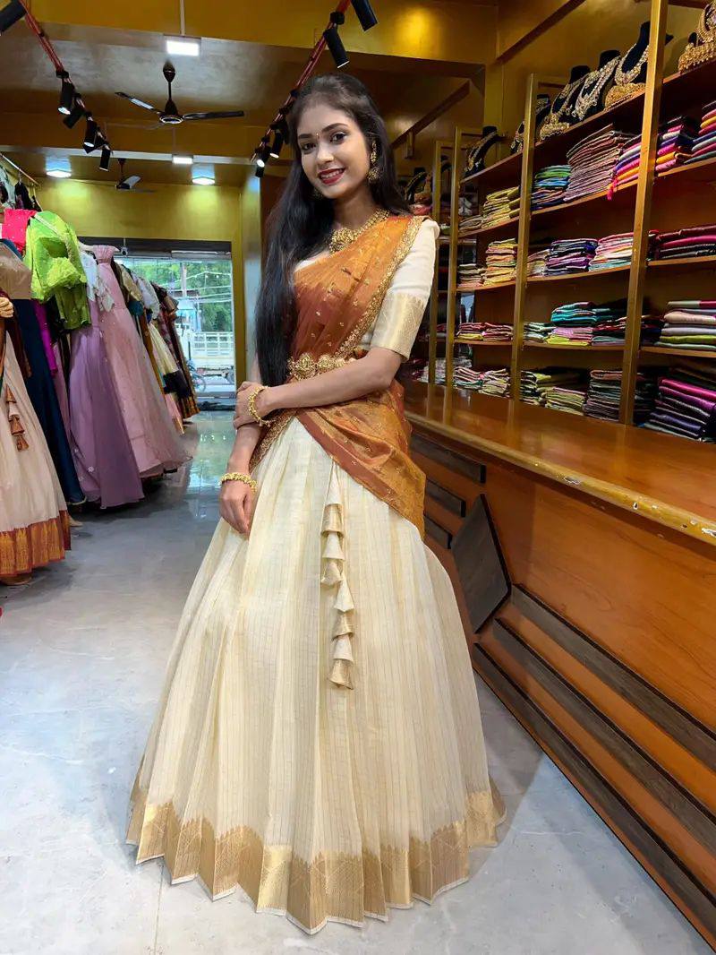 Swarnmukhi Rust Lehenga