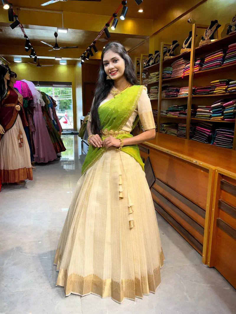 Swarnmukhi Green Lehenga