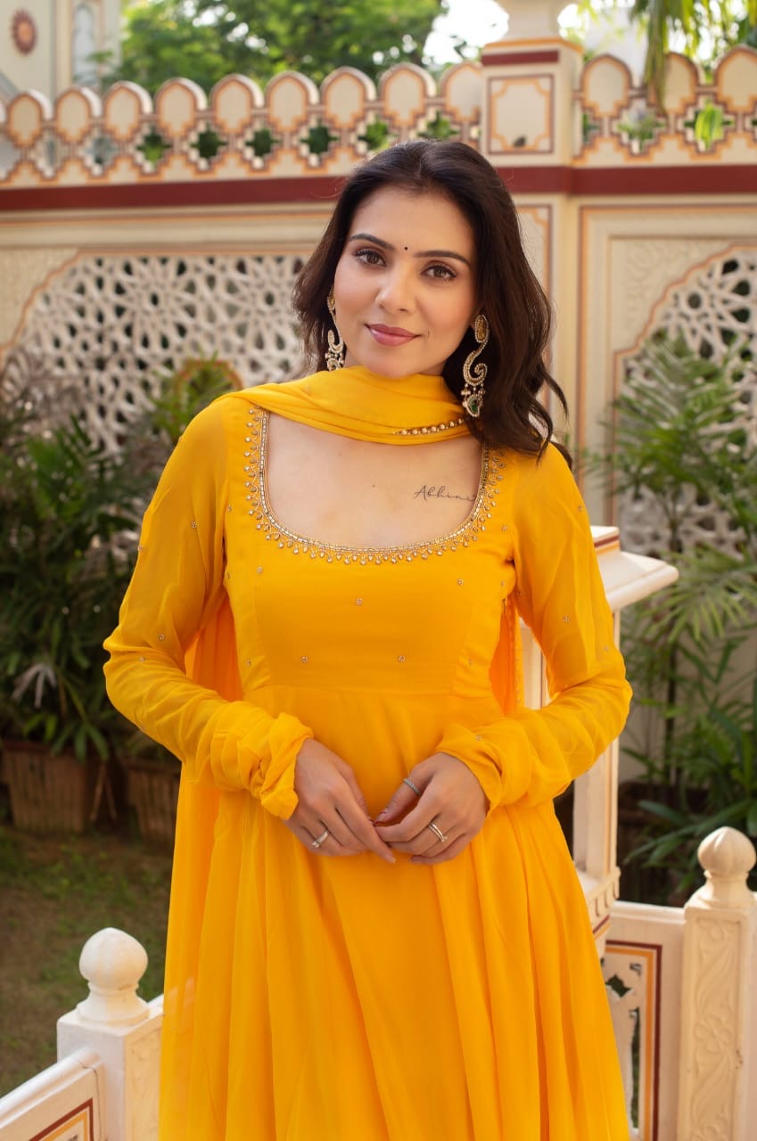 Shanvi Anarkali suit set