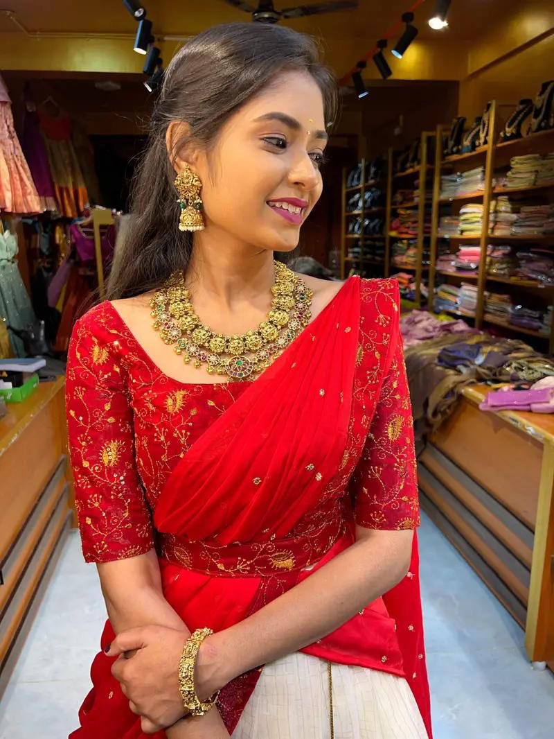 Kanakvalli Red Lehenga