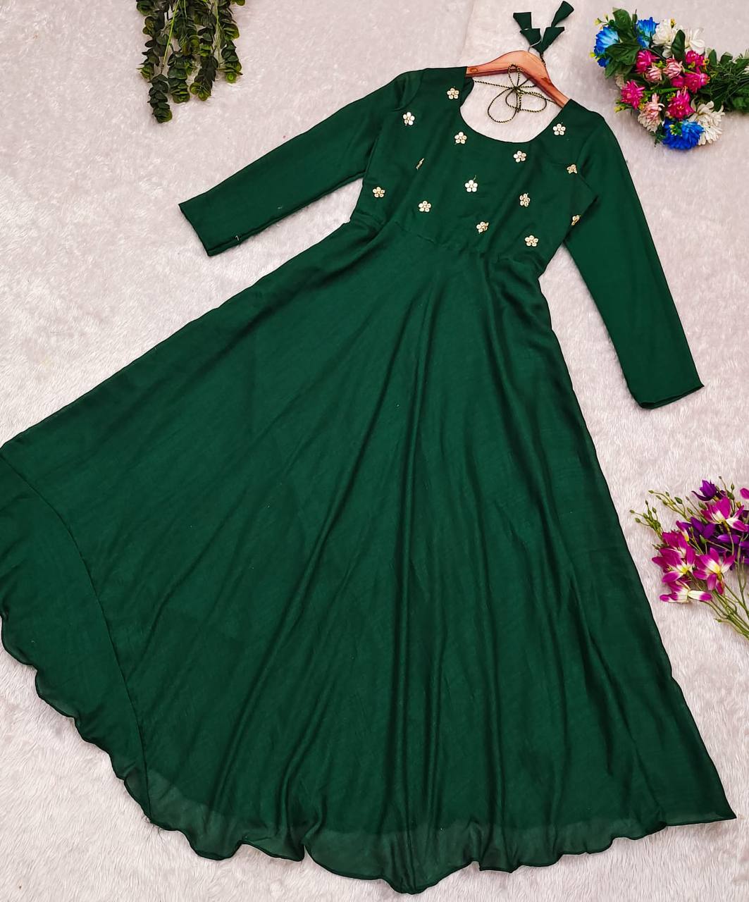 VICHITRA GREEN - Vedhika Fashion