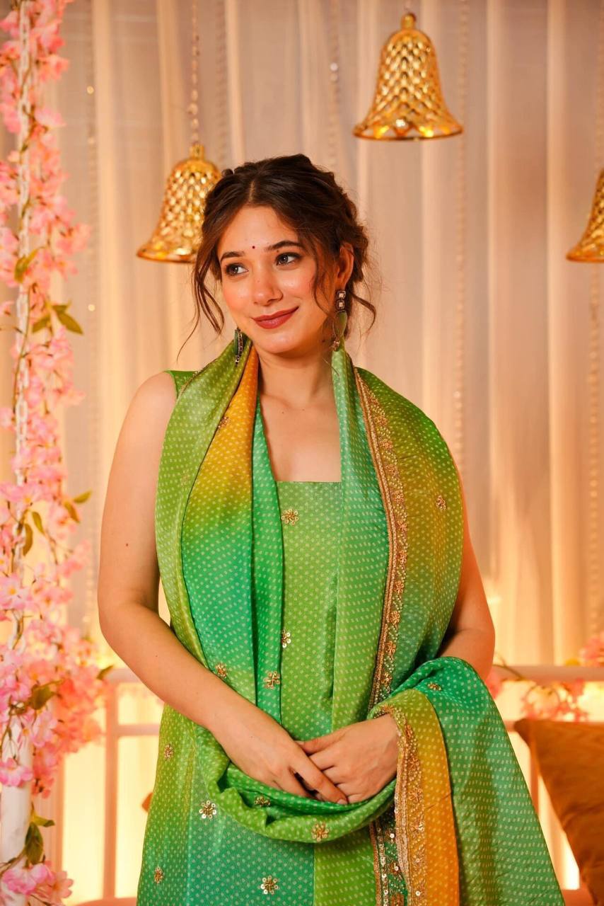 SLATE GREEN BANDHEJ SET - Vedhika Fashion