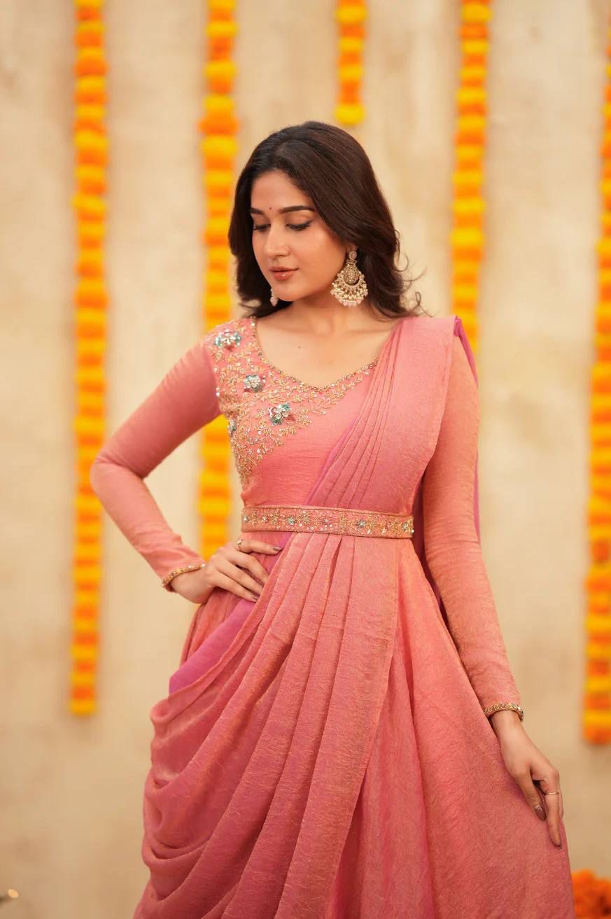GEETH PEACH ANARKALI