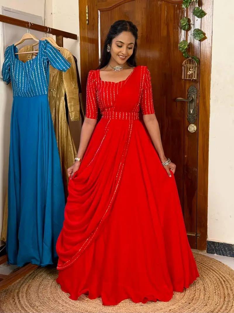 MANIKA RED ANARKALI