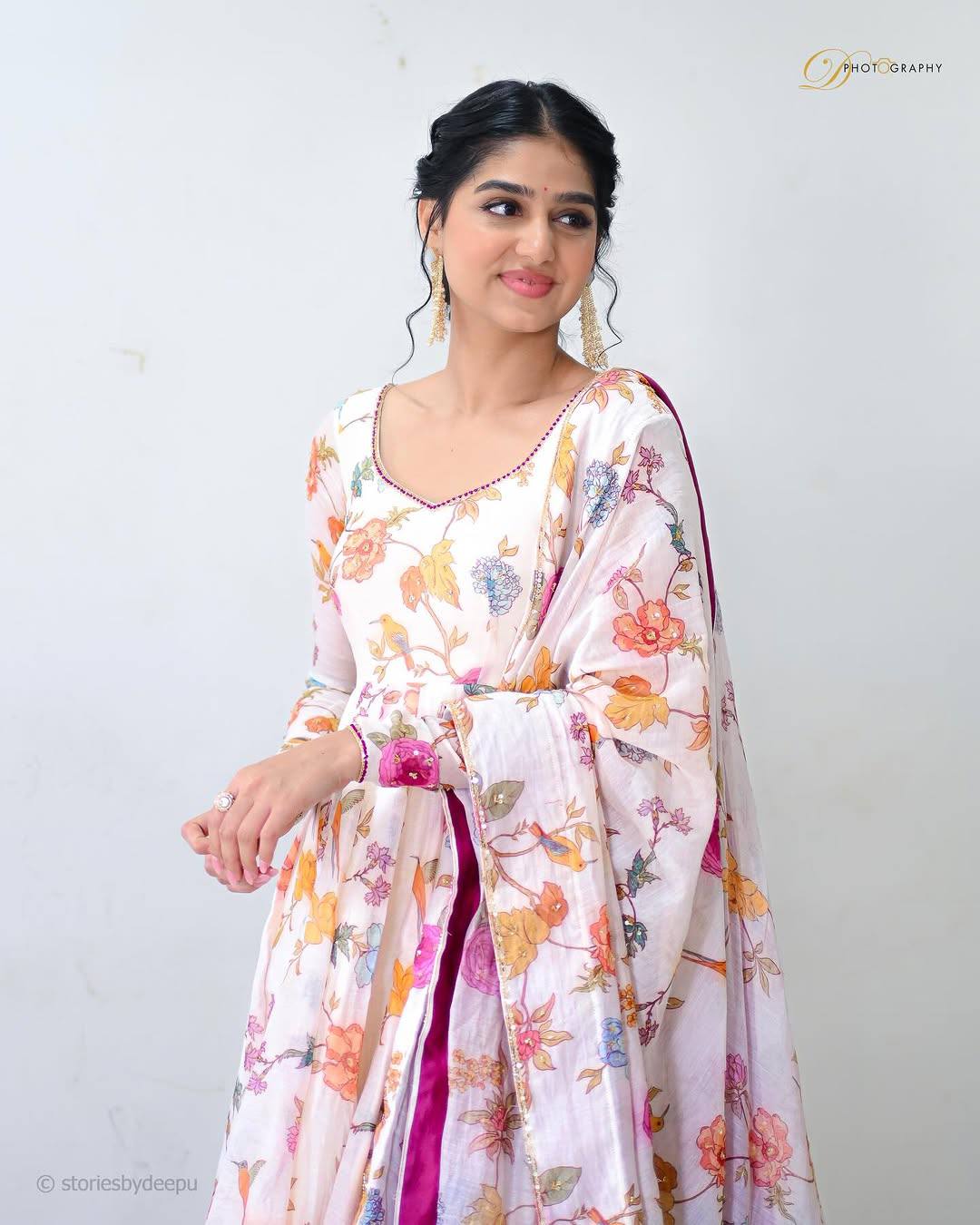 FEATHER WHITE ANARKALI SUIT