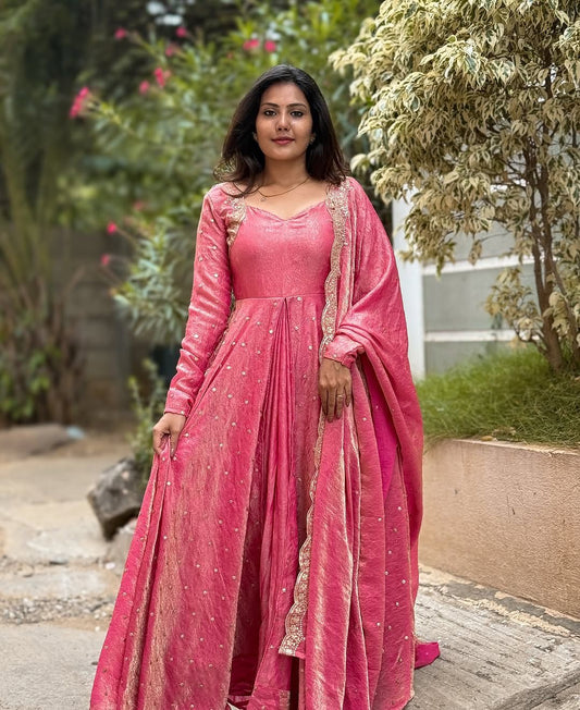 Ditya pich suit