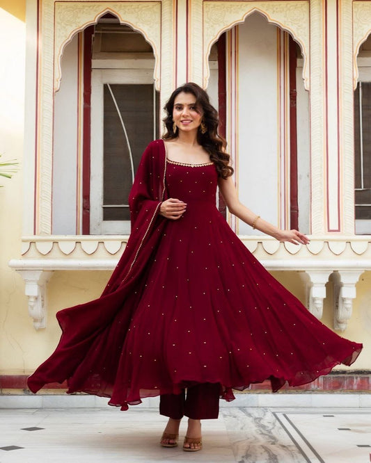 Mugdha Suit Set