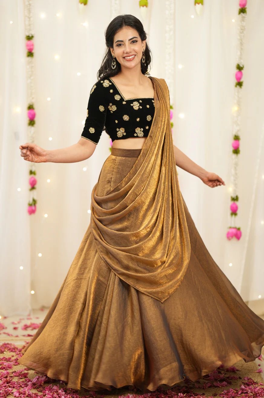 Noor-e-Zari Lehenga