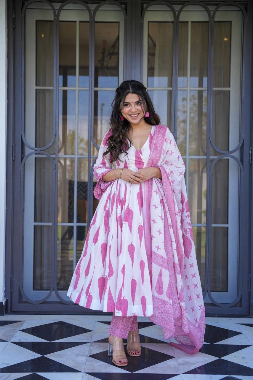 Pink leaf suit set