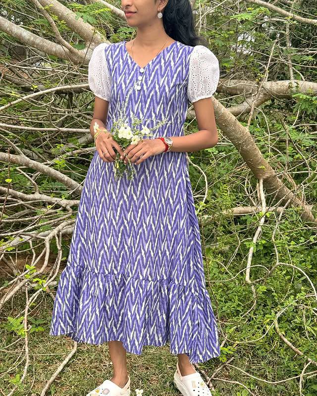 WAVE IKKAT - Vedhika Fashion