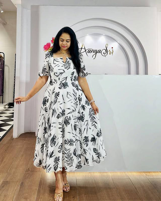 WHITE & BLACK LEAF - Vedhika Fashion