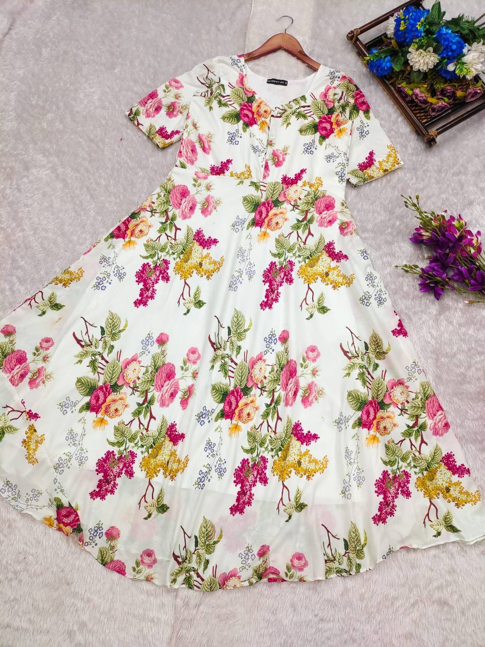BOUQUET - Vedhika Fashion